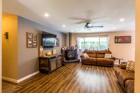 5384 Stonethrow Ct, Redding, CA 96003 photo 6