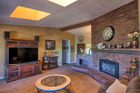 7037 Jonella Way, Redding, CA 96003 photo 7