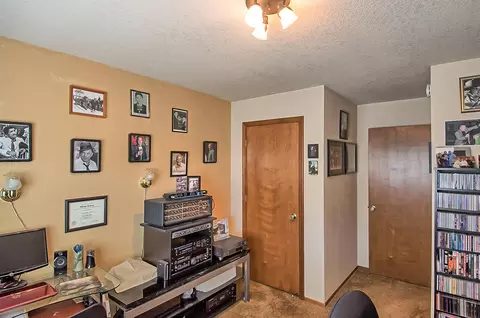 7037 Jonella Way, Redding, CA 96003 photo 23