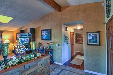 7037 Jonella Way, Redding, CA 96003 photo 4