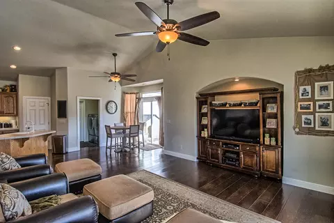 20489 Bernard, Redding, CA 96003 photo 18