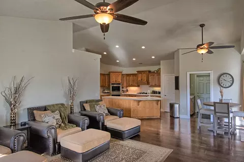 20489 Bernard, Redding, CA 96003 photo 11
