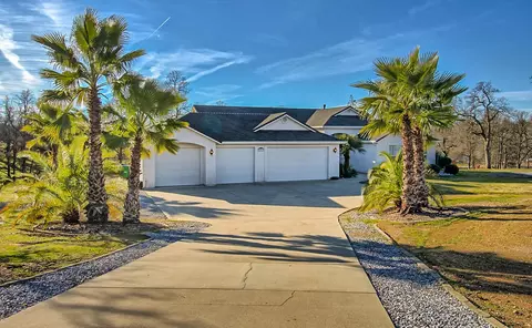 20489 Bernard, Redding, CA 96003 photo 3