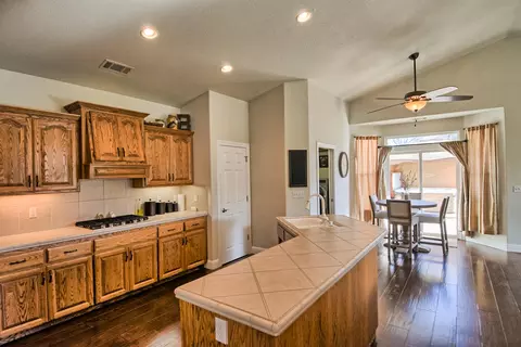 20489 Bernard, Redding, CA 96003 photo 19