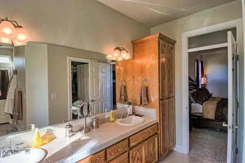 20489 Bernard, Redding, CA 96003 photo 23