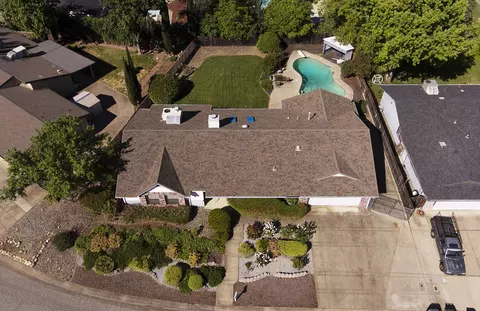 787 Collyer Dr, Redding, CA 96003 photo 1