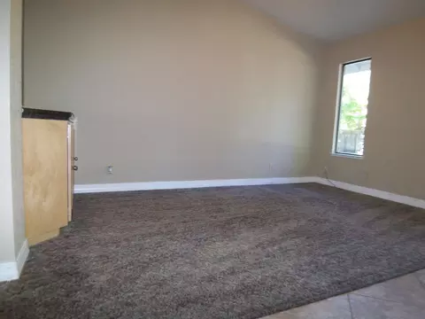 2890 Donner Ct, Redding, CA 96001 photo 5