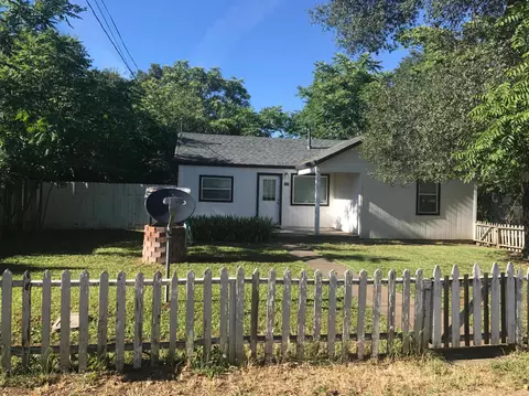 390 Beagle Ln, Redding, CA 96002 photo 1