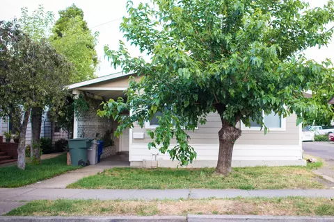 1827 11th St, Redding, CA 96001 photo 12