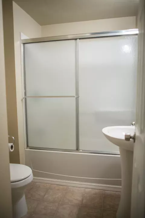 1827 11th St, Redding, CA 96001 photo 10
