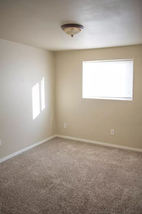 1827 11th St, Redding, CA 96001 photo 7