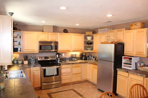 3307 Alexander Dr, Redding, CA 96002 photo 10