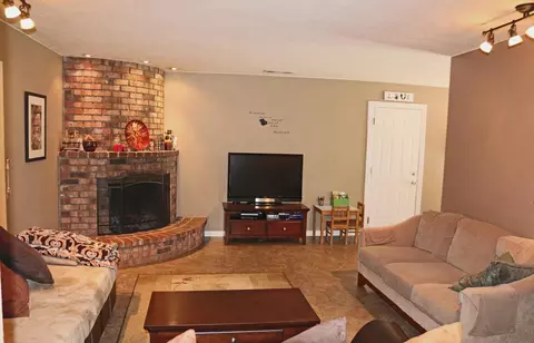 3307 Alexander Dr, Redding, CA 96002 photo 5