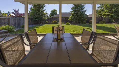 664 Casa Buena St, Redding, CA 96003 photo 18