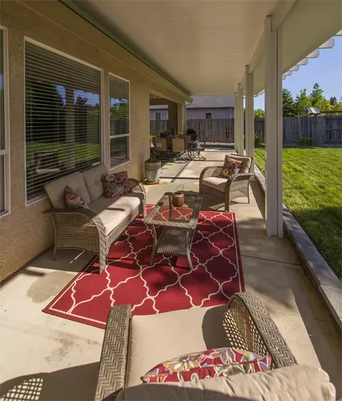 664 Casa Buena St, Redding, CA 96003 photo 16