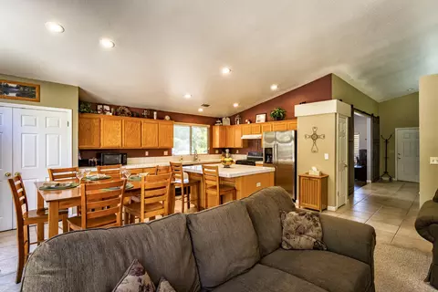 4085 Bowyer Blvd, Redding, CA 96002 photo 9