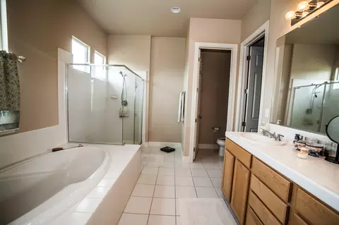 4458 Chinook Dr, Redding, CA 96002 photo 25