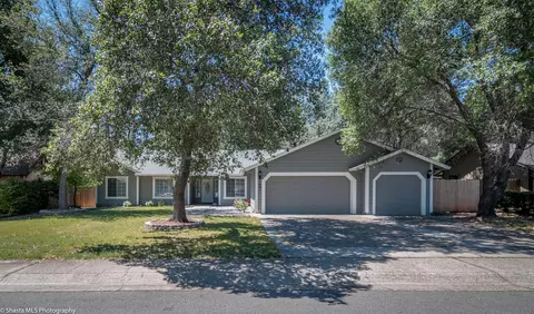 1691 Edgewood Dr, Redding, CA 96003 photo 1