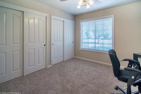 1691 Edgewood Dr, Redding, CA 96003 photo 13