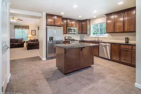 1691 Edgewood Dr, Redding, CA 96003 photo 7