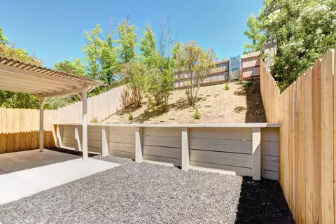 671 Cream Bush Way, Redding, CA 96003 photo 9