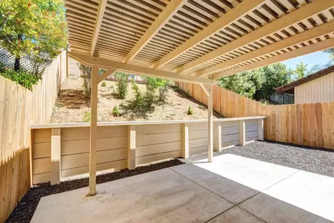 671 Cream Bush Way, Redding, CA 96003 photo 8