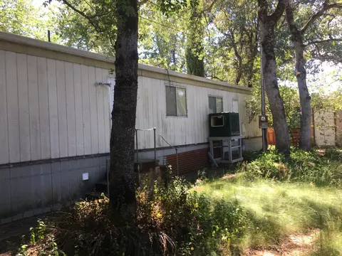 18556 Rex Ln, Redding, CA 96003 photo 2