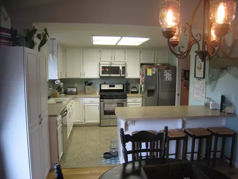 1932 Marlene, Redding, CA 96002 photo 3