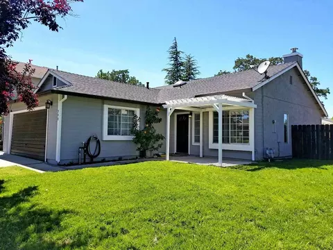 540 Hanland Ct, Redding, CA 96003 photo 2