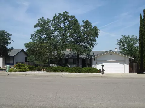 2710 Starlight Blvd, Redding, CA 96001 photo 1