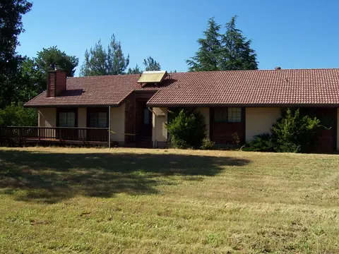 19700 Paso Robles, Redding, CA 96003 photo 1