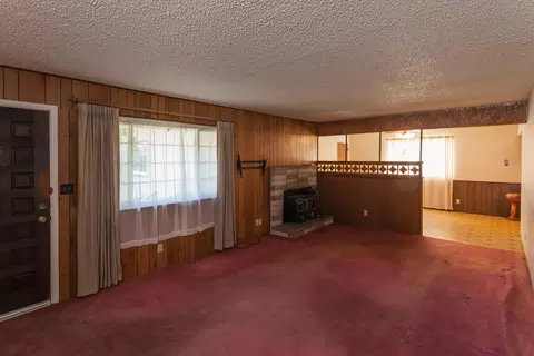 1789 Manchester Dr, Redding, CA 96002 photo 2