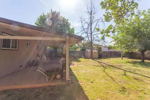 1789 Manchester Dr, Redding, CA 96002 photo 21