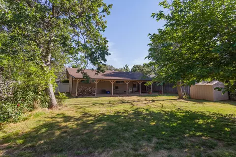 1789 Manchester Dr, Redding, CA 96002 photo 20