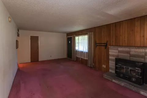 1789 Manchester Dr, Redding, CA 96002 photo 4