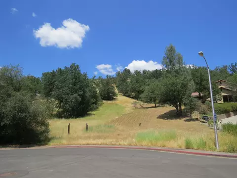 3392 Harlan Dr, Redding, CA 96003 photo 7