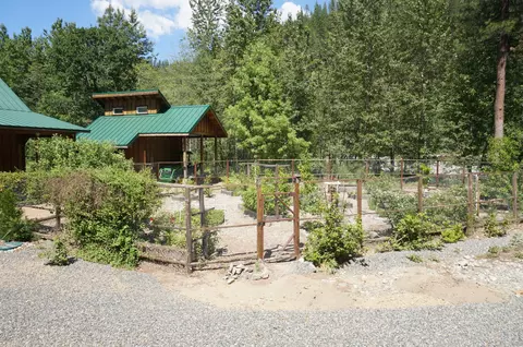 1011 Mann Rd, Coffee Creek, CA 96091 photo 36