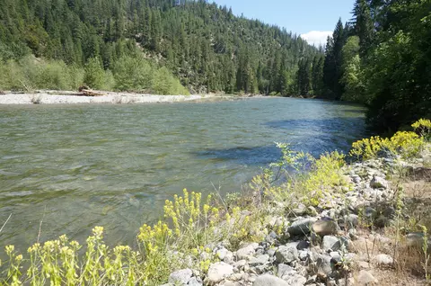 1011 Mann Rd, Coffee Creek, CA 96091 photo 2