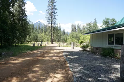 1011 Mann Rd, Coffee Creek, CA 96091 photo 8