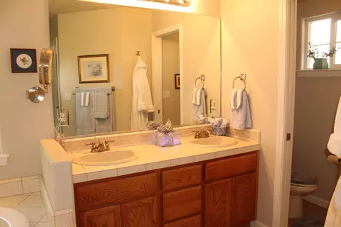 4630 Columbine Dr, Redding, CA 96002 photo 17