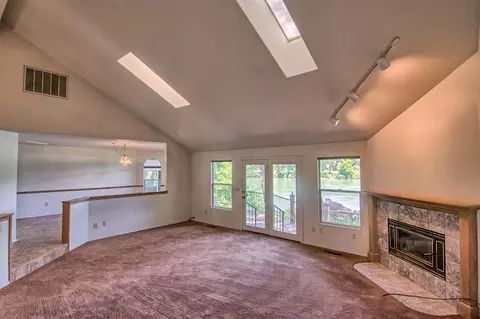 3574 Ebby Ln, Anderson, CA 96007 photo 12