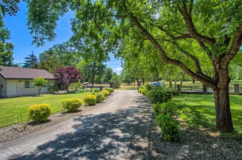 3574 Ebby Ln, Anderson, CA 96007 photo 30