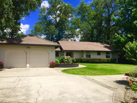 3574 Ebby Ln, Anderson, CA 96007 photo 3