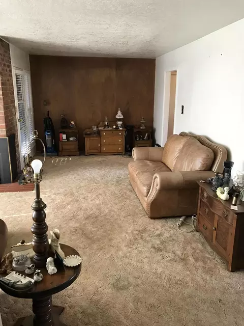 5717 Cascade Dr, Redding, CA 96003 photo 3