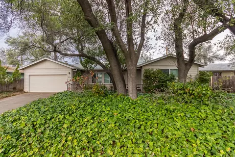 672 Terrace Dr, Redding, CA 96002 photo 1