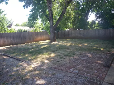 2139 Neptune, Redding, CA 96002 photo 8