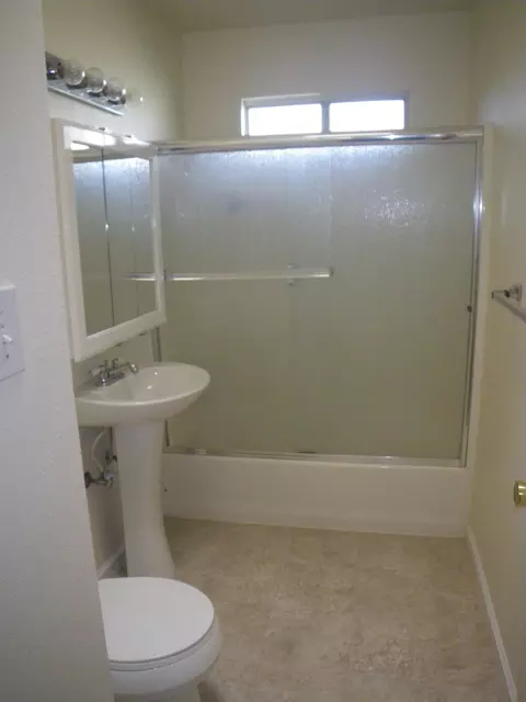 2139 Neptune, Redding, CA 96002 photo 5