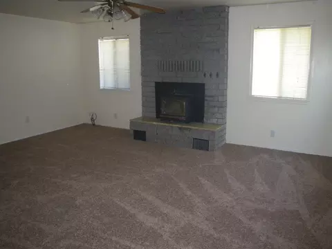 2139 Neptune, Redding, CA 96002 photo 4