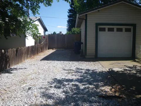 2139 Neptune, Redding, CA 96002 photo 10