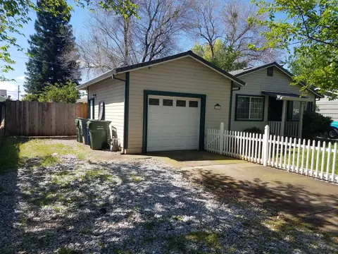 2139 Neptune, Redding, CA 96002 photo 1